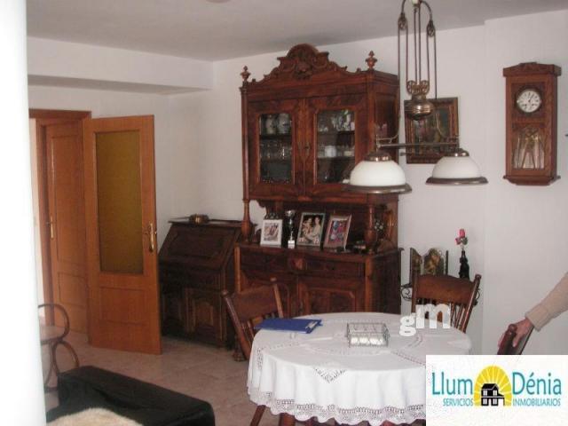 For sale of penthouse in Denia