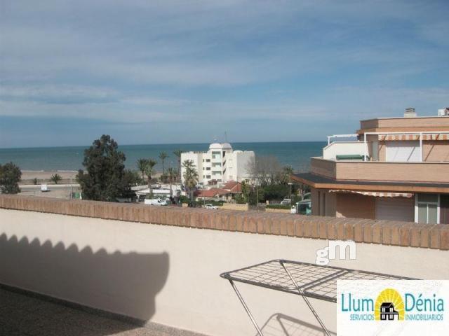 For sale of penthouse in Denia