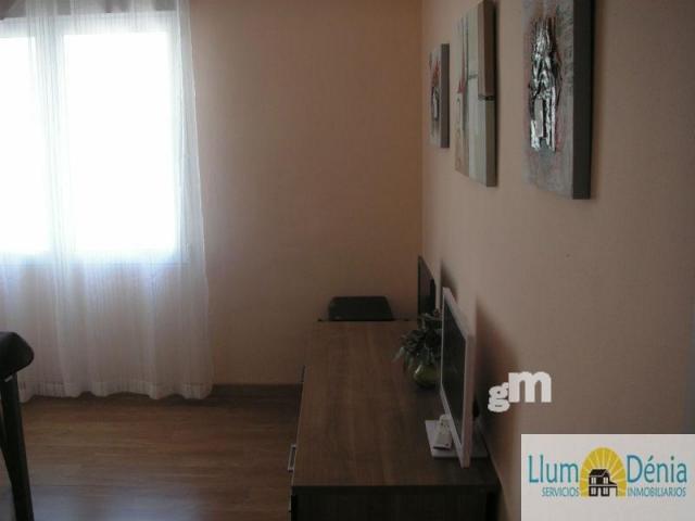 For sale of flat in Denia