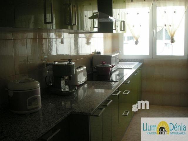 For sale of flat in Denia