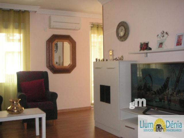 For sale of flat in Denia