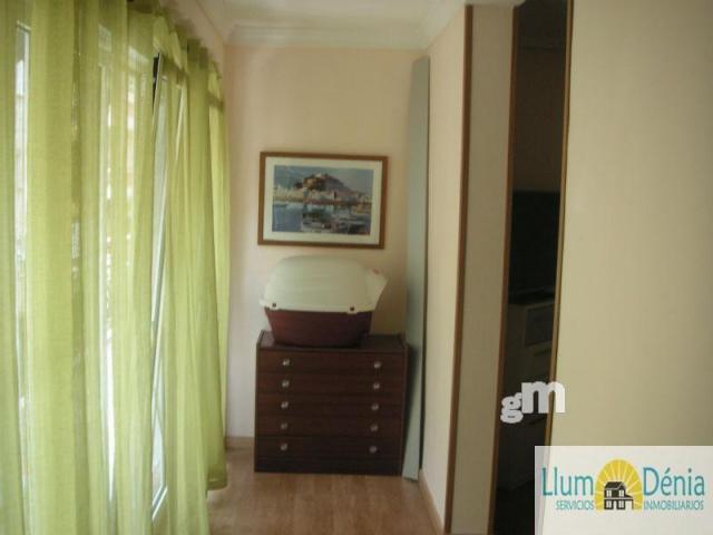 For sale of flat in Denia