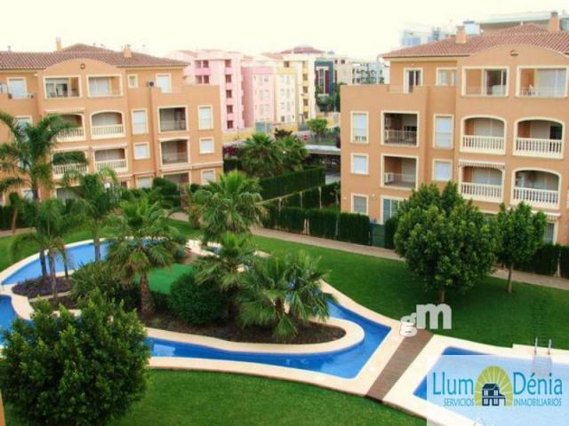 For sale of flat in Denia