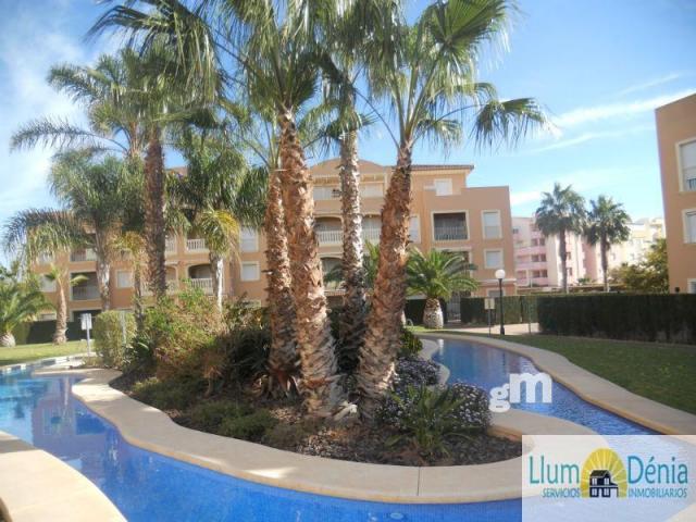 For sale of flat in Denia