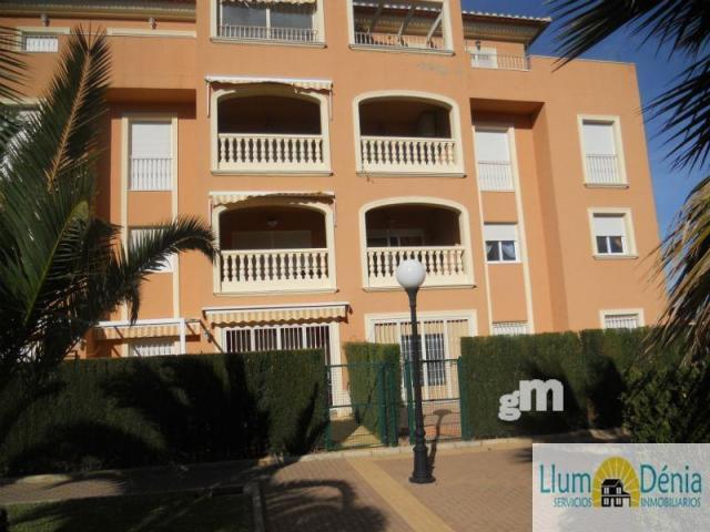 For sale of flat in Denia