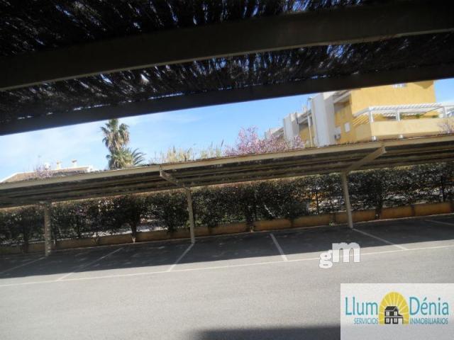 For sale of flat in Denia