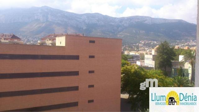 For sale of flat in Denia