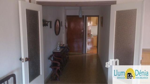 For sale of flat in Denia