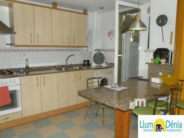 For sale of flat in Denia