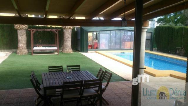 Venta de chalet en Denia