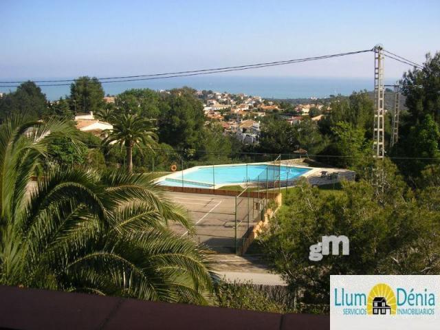 For sale of chalet in Denia