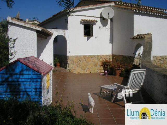 For sale of chalet in Denia