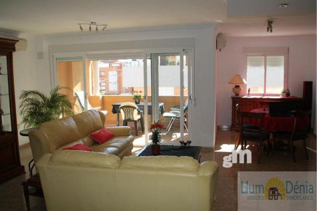 For rent of flat in Denia