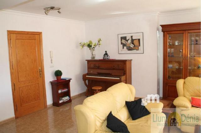 For rent of flat in Denia