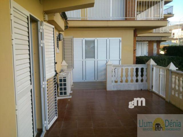 For sale of flat in Denia