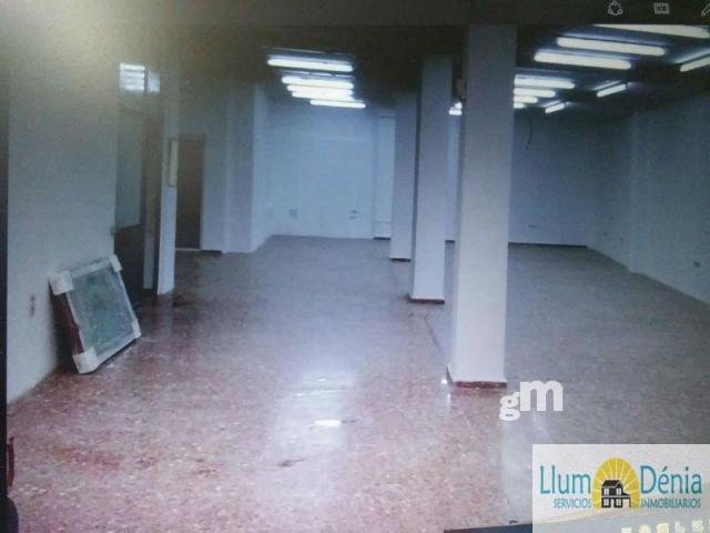 Alquiler de local comercial en Denia