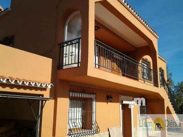 Alquiler de chalet en Denia