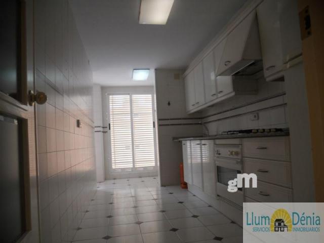 For rent of flat in Denia