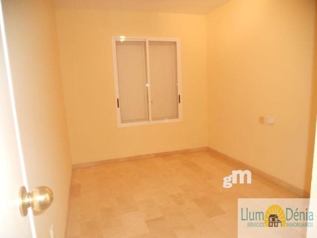 For rent of flat in Denia