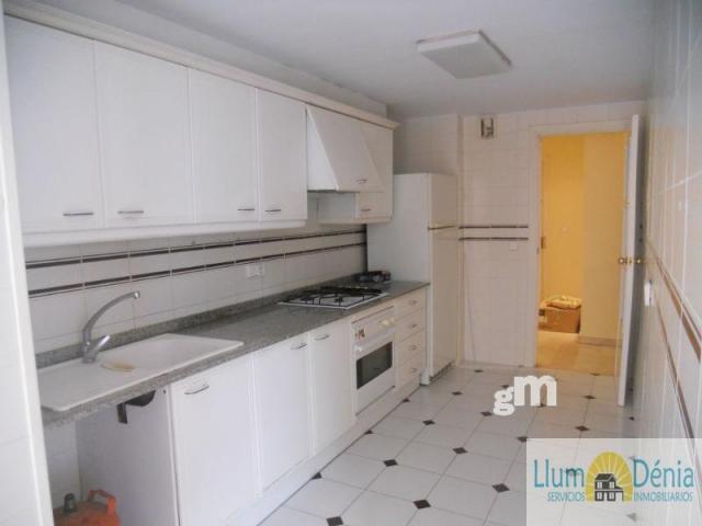 For rent of flat in Denia