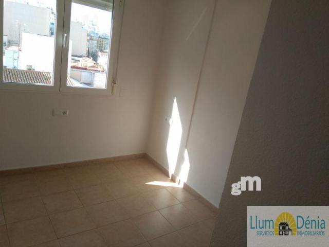 For sale of flat in Dénia