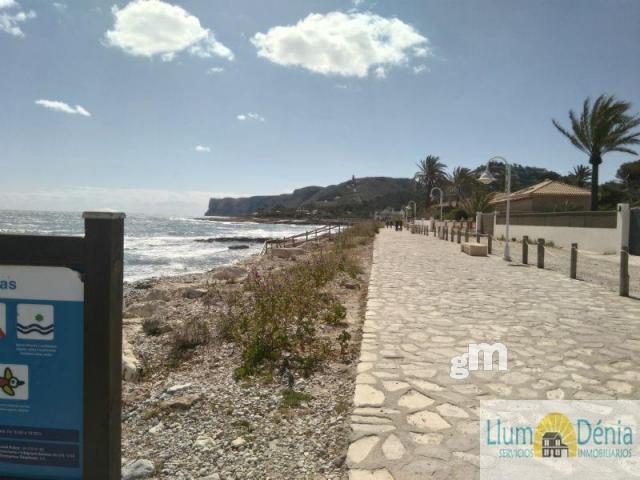 For rent of chalet in Denia