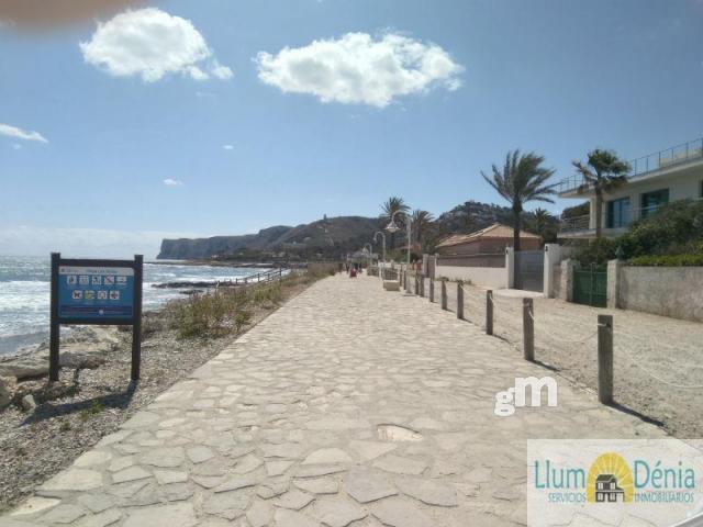 For rent of chalet in Denia