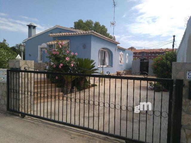 For sale of chalet in Dénia