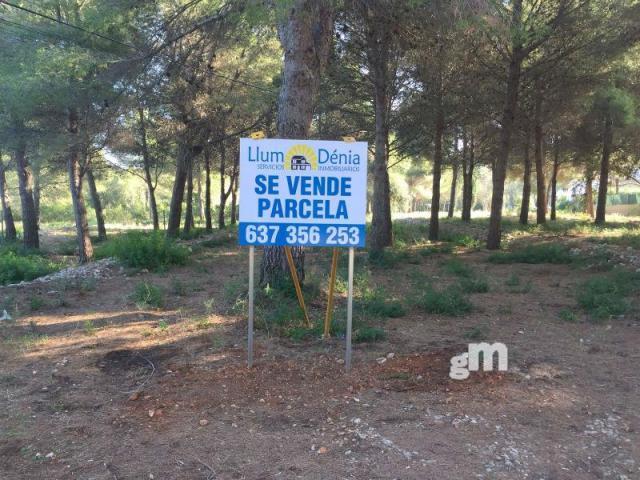 For sale of land in Dénia