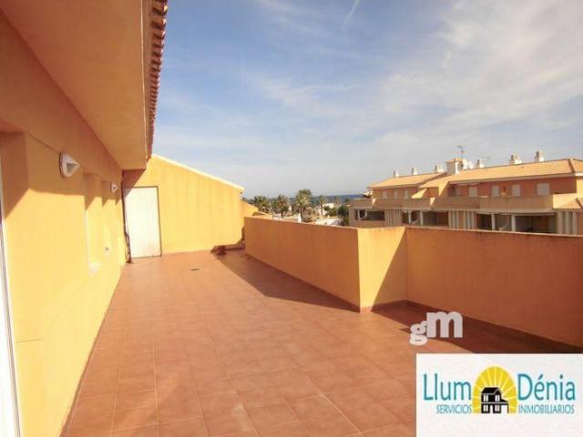 For sale of penthouse in Denia