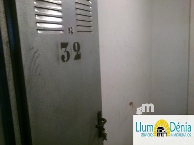 For sale of flat in Denia