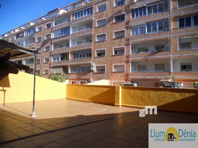 For sale of flat in Denia