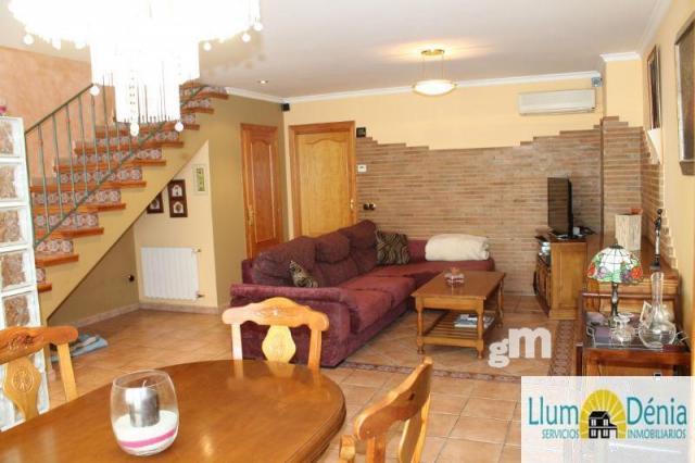 Venta de casa en Beniarbeig