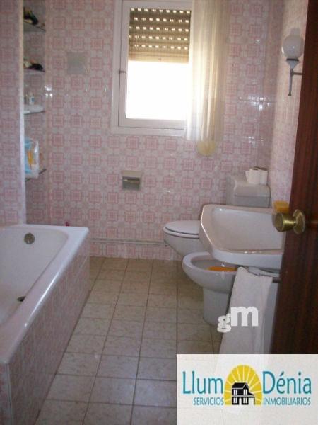 For sale of house in Beniarbeig