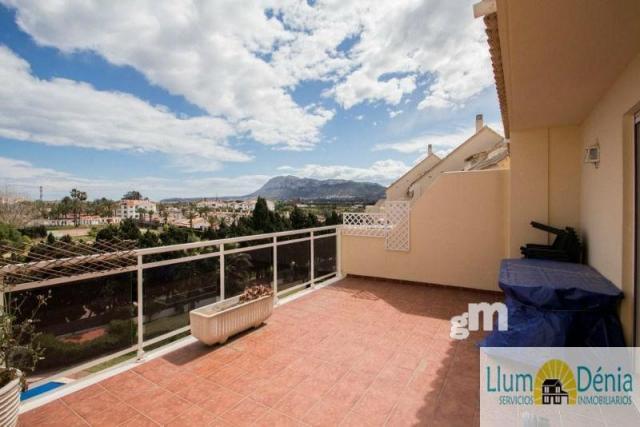 For sale of penthouse in Denia
