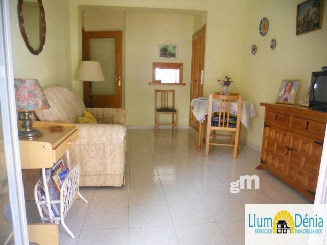 For sale of flat in Denia