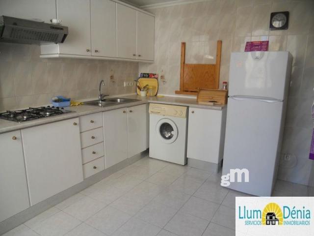 For sale of flat in Denia