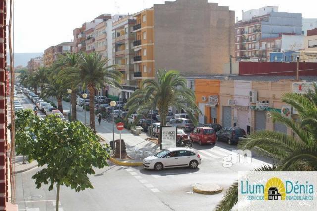 For sale of flat in Denia