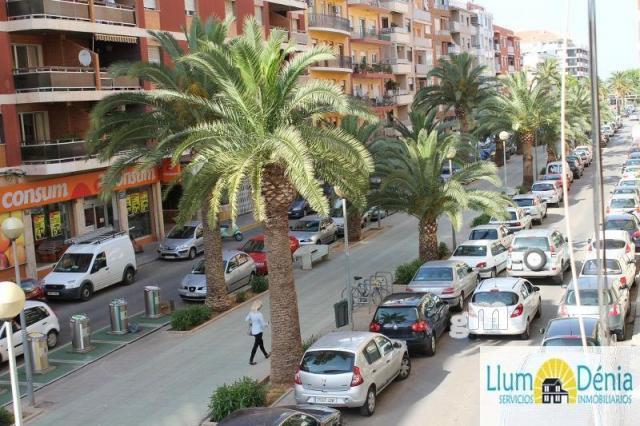 For sale of flat in Denia