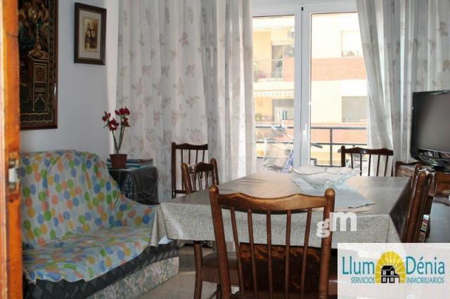 For sale of flat in Denia