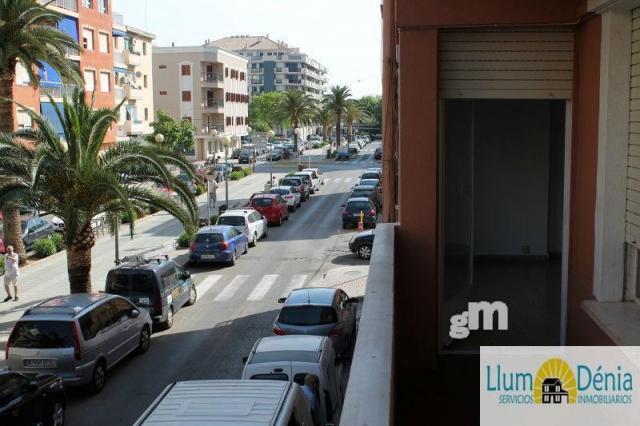 For sale of flat in Denia