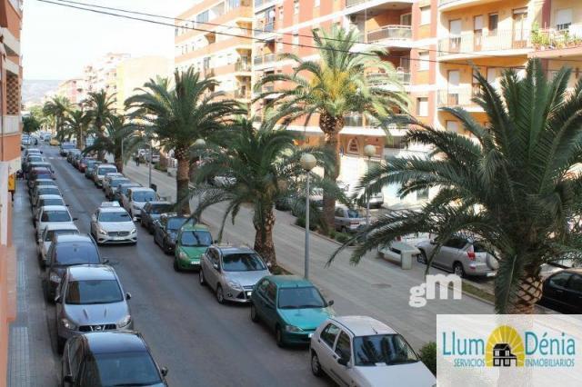 For sale of flat in Denia