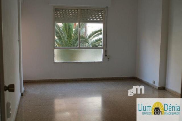 For sale of flat in Denia