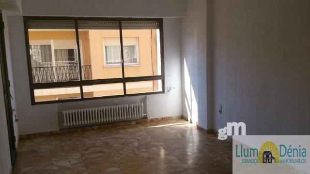 For sale of flat in Denia