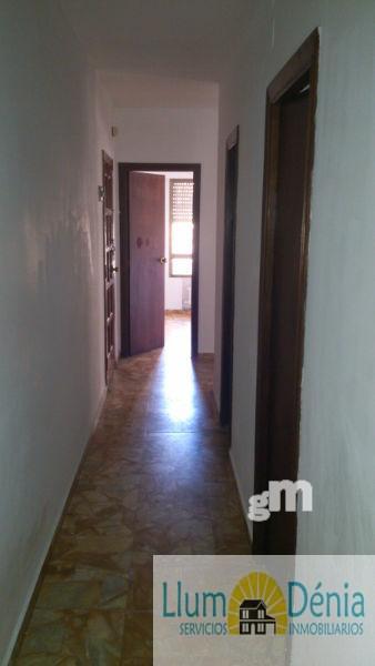 For sale of flat in Denia