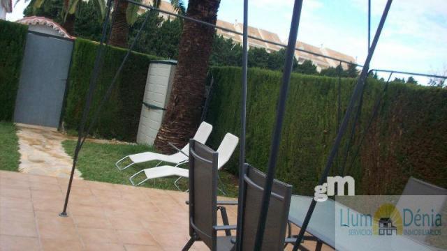 For sale of chalet in Denia