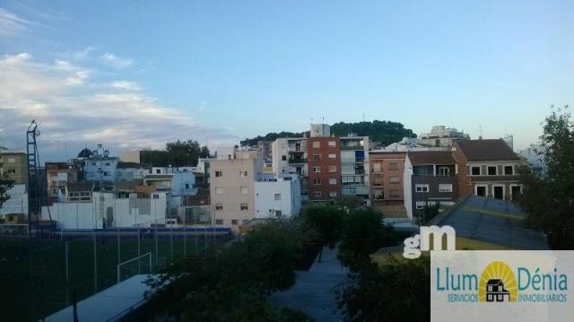 For sale of flat in Denia