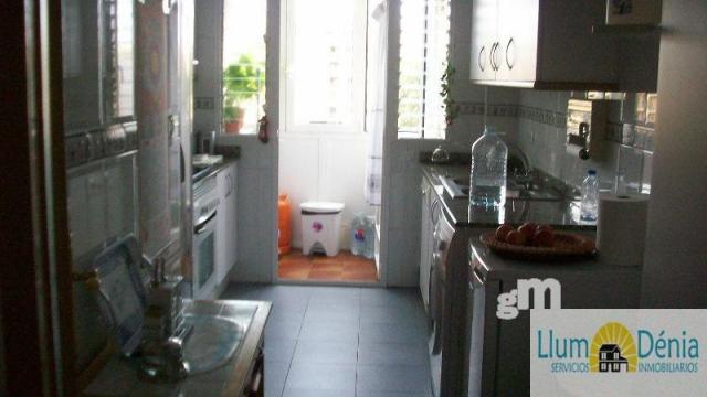 For sale of flat in Denia