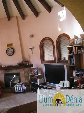 For sale of chalet in Denia