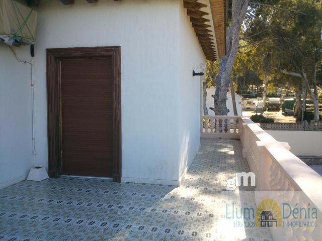 For sale of chalet in Denia